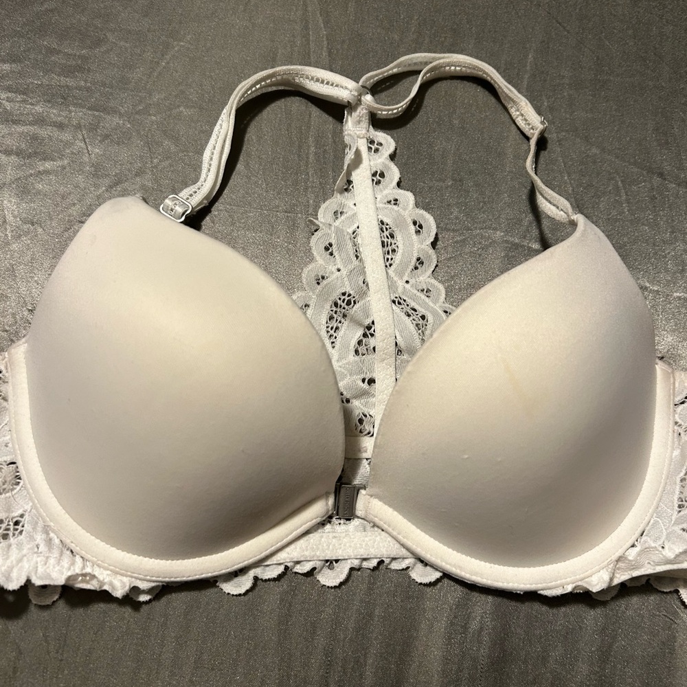 Aerie Elegant Lace Trimmed White push-up Bra